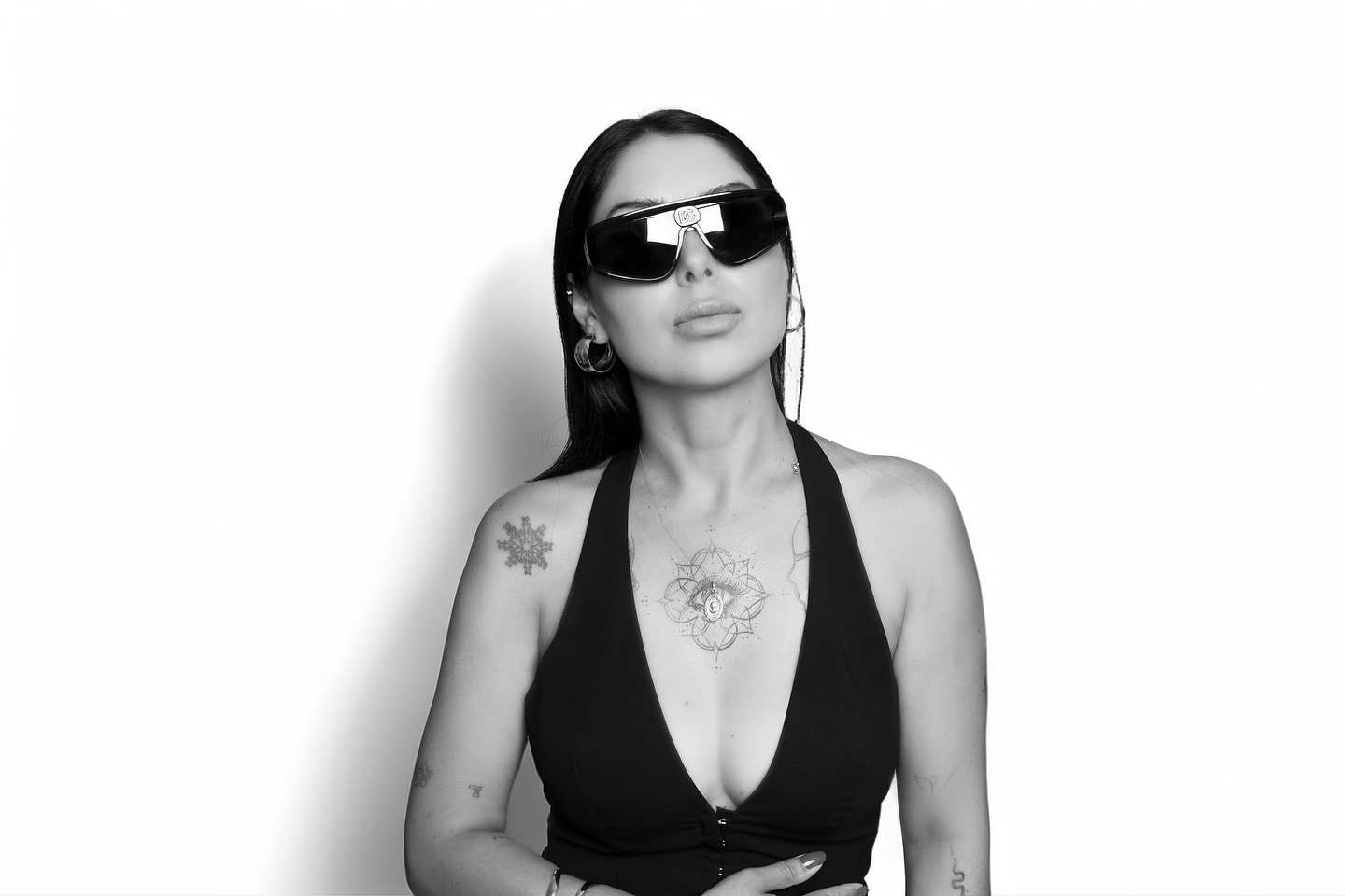DJ NUNİ AXOY